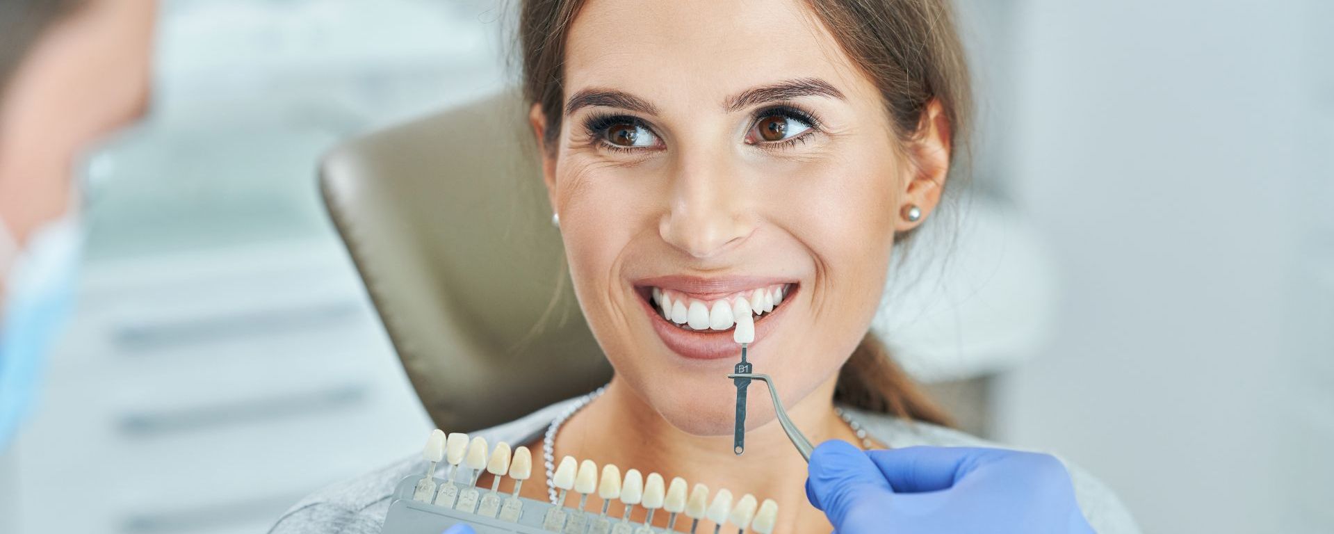 ✨ Get Your Smile Festive-Ready with Our Exclusive Whitening Offer! ✨ Available from 1st November to 31st December 2025.