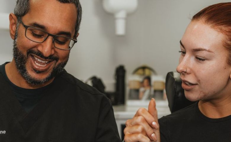 Take advantage of our introductory EMS Airflow offer - 30-minute sessions from £47.50 (new) or £65 (existing patients).